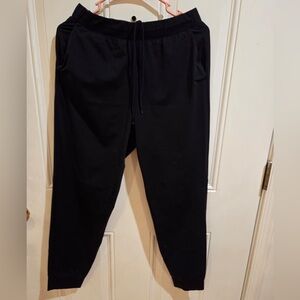 Uniqlo Women’s Black Sweatpants